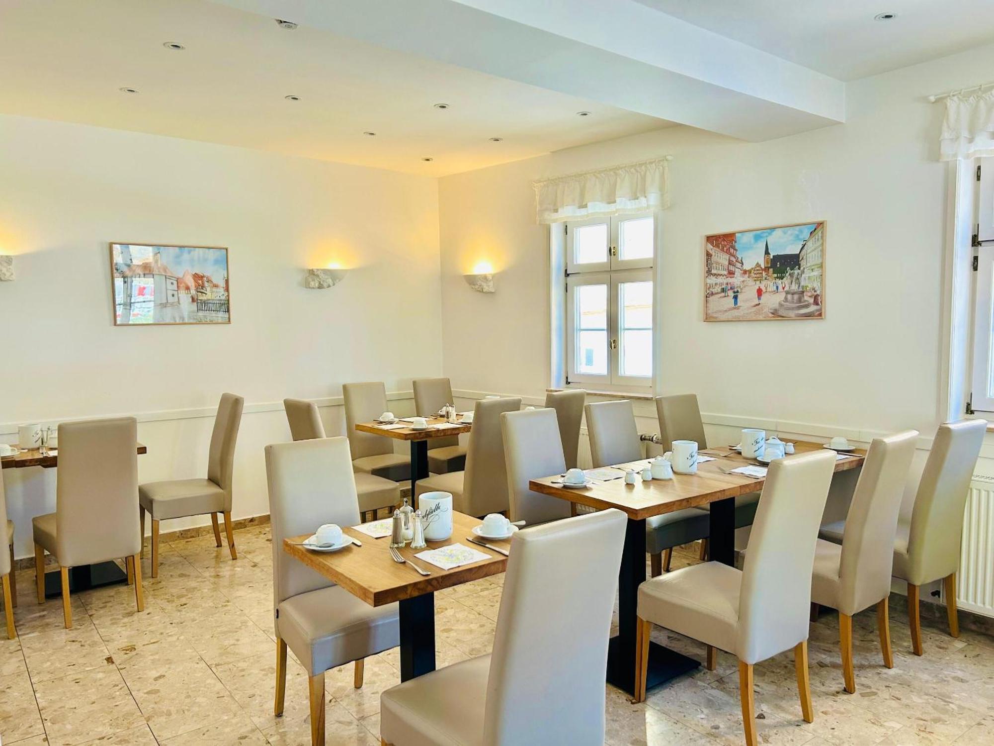 Hotel Domschatz เควดลินบวร์ก ภายนอก รูปภาพ